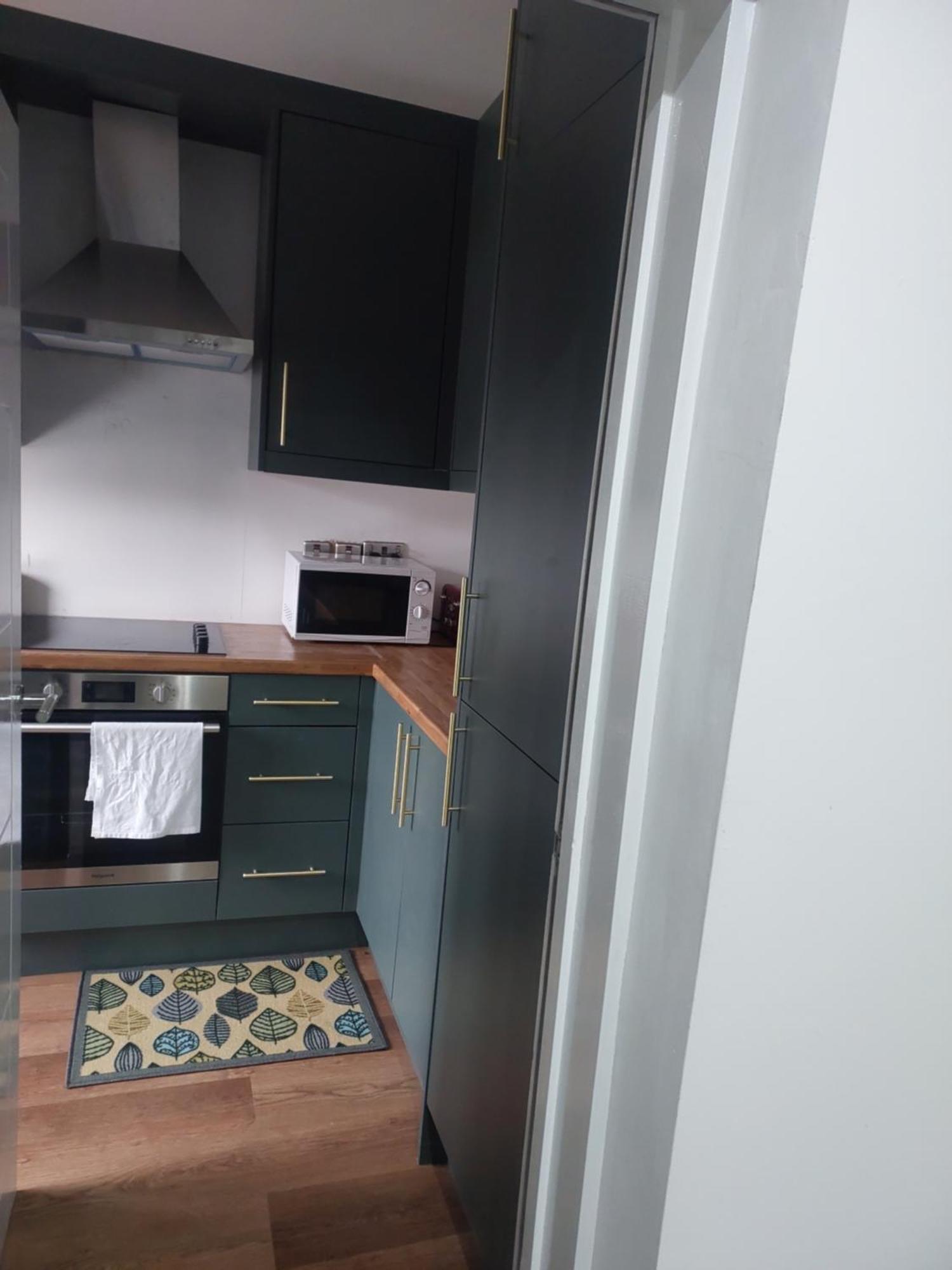 Heathrow-Windsor Guest House สลาว ภายนอก รูปภาพ