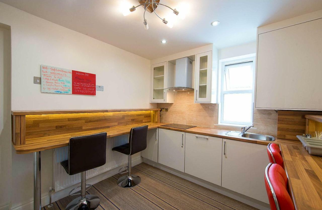 Heathrow-Windsor Guest House สลาว ภายนอก รูปภาพ